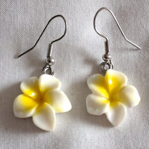 Pretty yellow and white flower earrings
