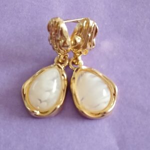 Classy Gold‑Coloured Hanging Earrings with White Stone | Elegant Sparkling Jewellery