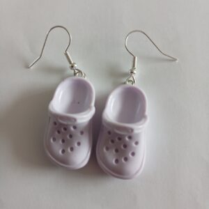 Croc Shoe Hanging Earrings in Lilac Mauve – Trendy Accessory